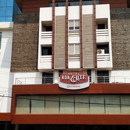 Kga Elite Continental Hotel Tiruvalla Buitenkant foto